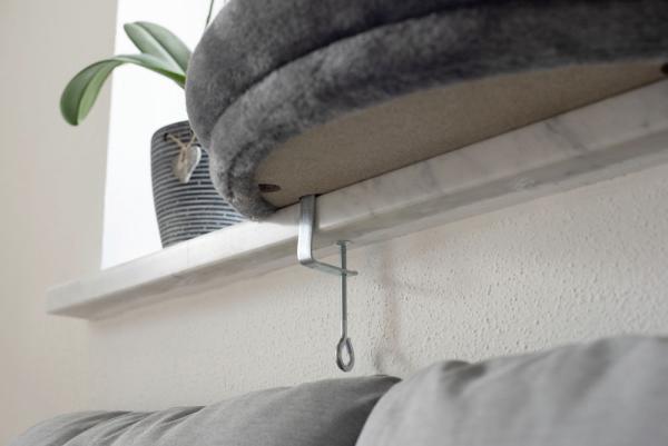 Kerbl Fensterliegebett - Katzenbett für die Fensterbank, Bezug abnehmbar und waschbar